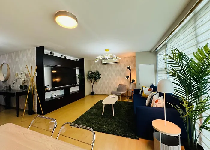 Avant At The By Urban Realty * Manila